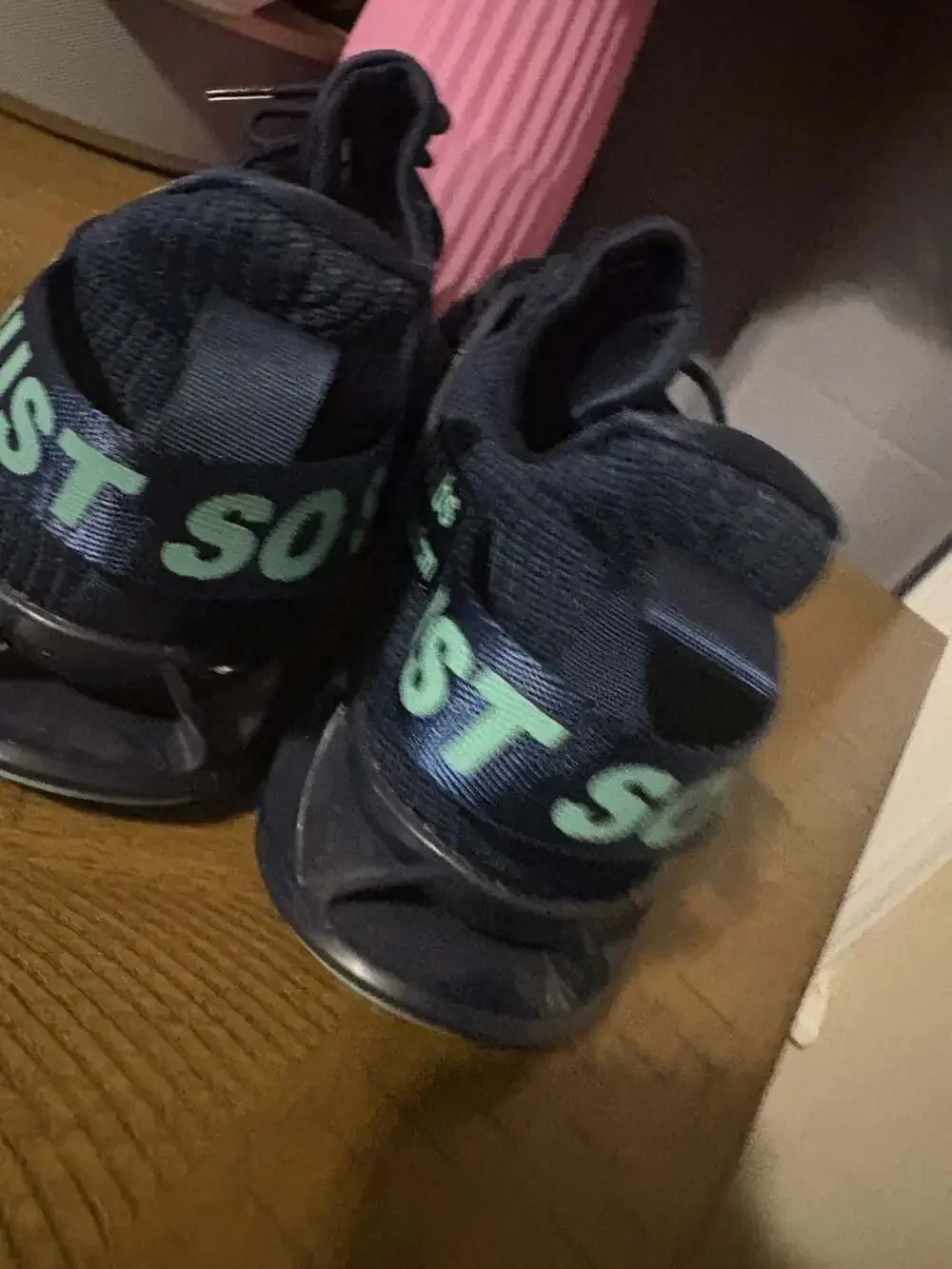 Just So So TM Will 5400 Lbs Athletic Running Sneakers Shoes